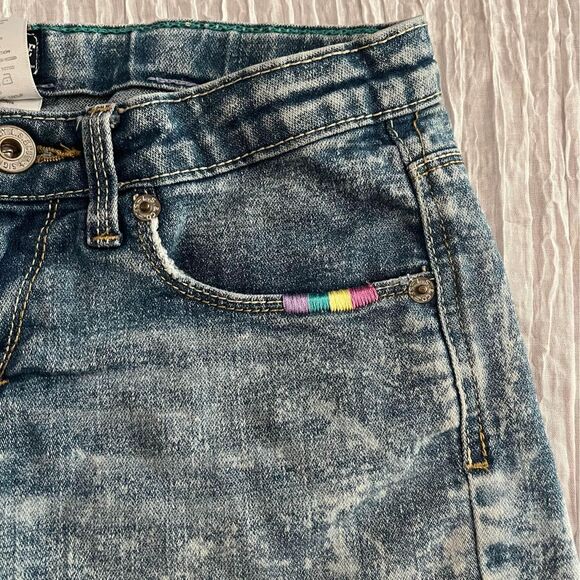 Signature by Levi Strauss Girls' Shorts Size 12 - Picture 2 of 4